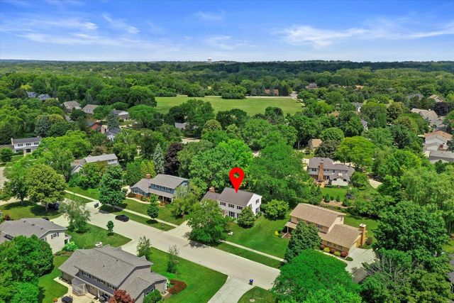 5696 Gladstone LANE, Greendale, WI 53129