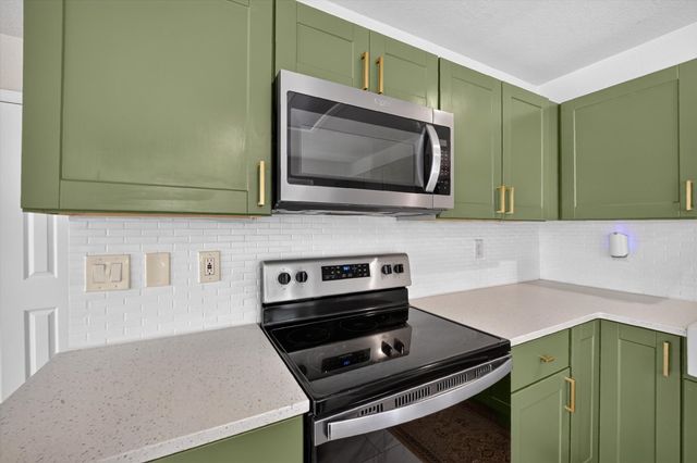 519 Fox Creek Court, Denton, TX 76209
