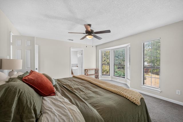 519 Fox Creek Court, Denton, TX 76209