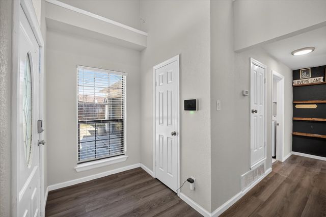 519 Fox Creek Court, Denton, TX 76209