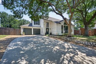 519 Fox Creek Court, Denton, TX 76209