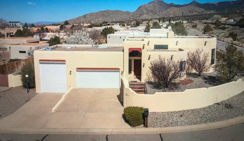 2873 Brushwood Street NE, Albuquerque, NM 87122