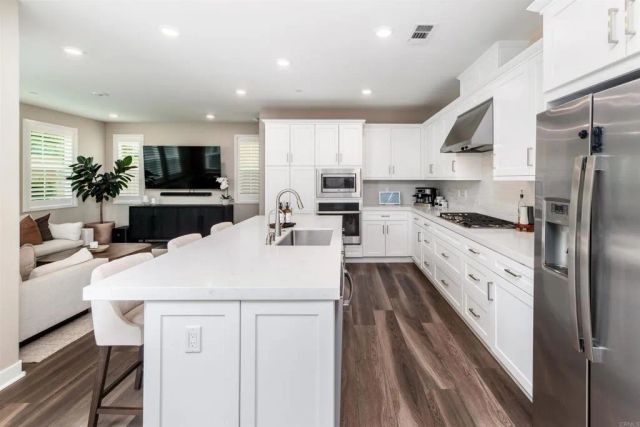 6647 Encelia Place, Carlsbad, CA 92011