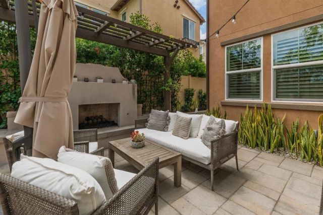 6647 Encelia Place, Carlsbad, CA 92011