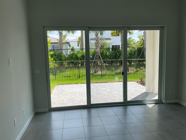 16340 OAKVIEW Drive, Westlake, FL 33470