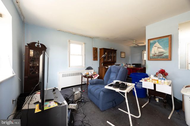 811 SPRINGFIELD RD, Aldan, PA 19018