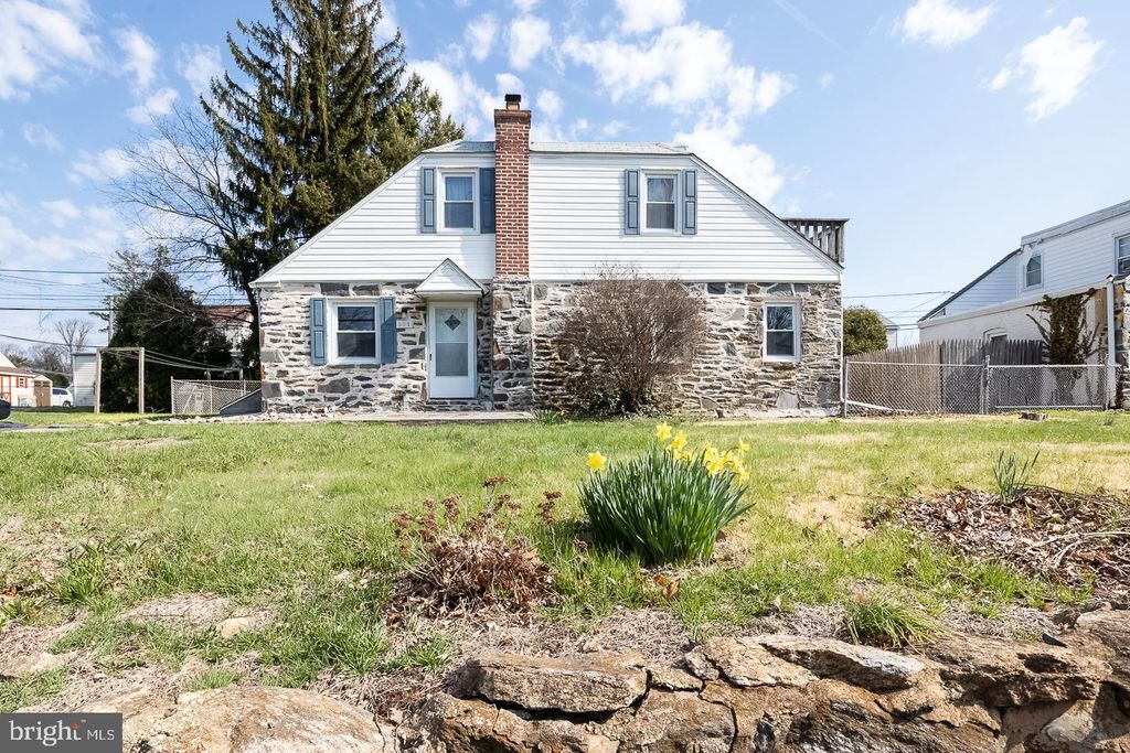 811 SPRINGFIELD RD, Aldan, PA 19018