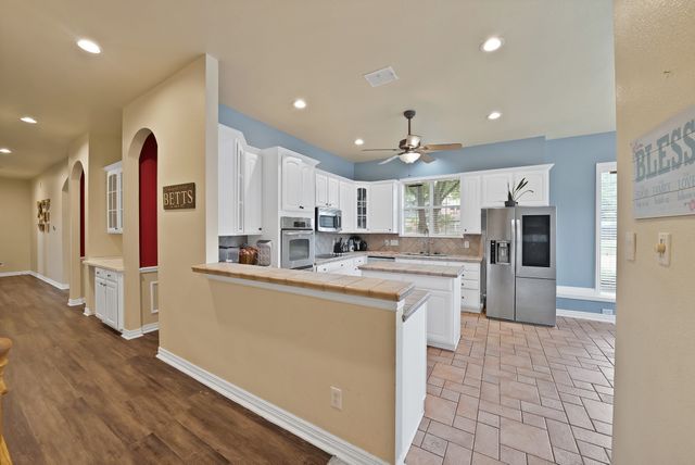 1912 Timber Ridge Court, Cedar Hill, TX 75104