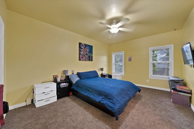 1912 Timber Ridge Court, Cedar Hill, TX 75104