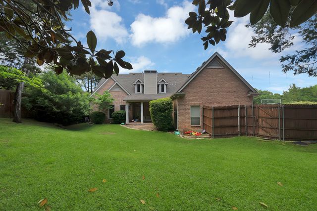 1912 Timber Ridge Court, Cedar Hill, TX 75104