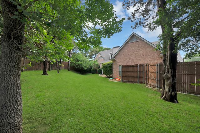 1912 Timber Ridge Court, Cedar Hill, TX 75104