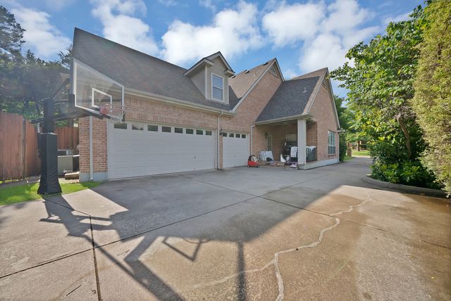 1912 Timber Ridge Court, Cedar Hill, TX 75104