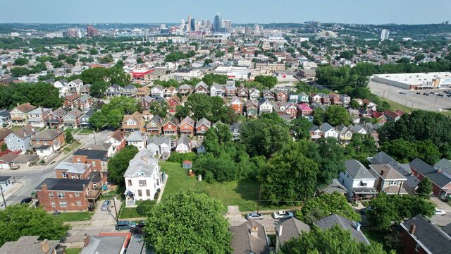 42 17th Street, Newport, KY 41071