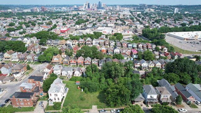 42 17th Street, Newport, KY 41071