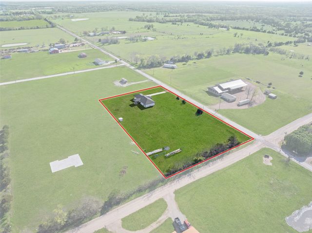 1706 County Road 35400, Sumner, TX 75486