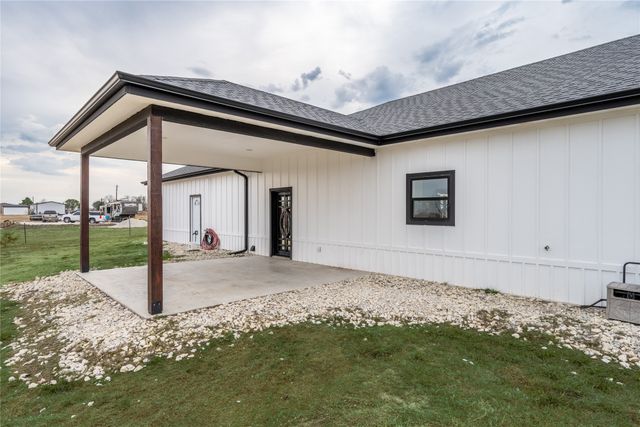 1706 County Road 35400, Sumner, TX 75486