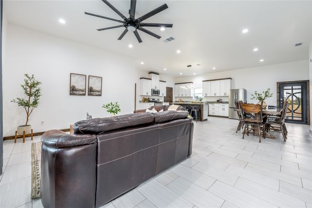 1706 County Road 35400, Sumner, TX 75486