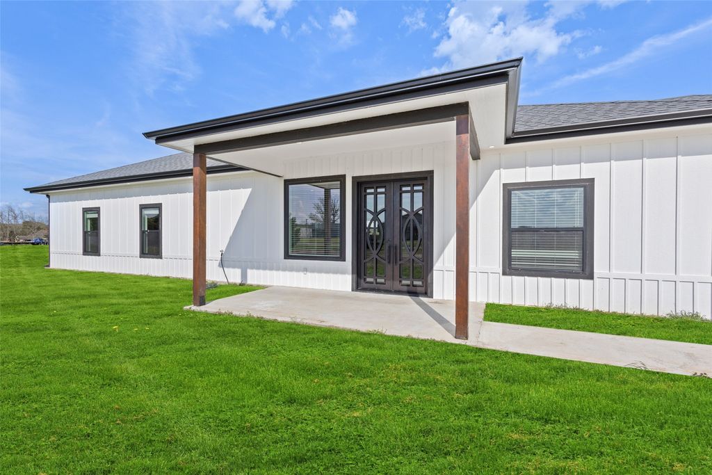 1706 County Road 35400, Sumner, TX 75486