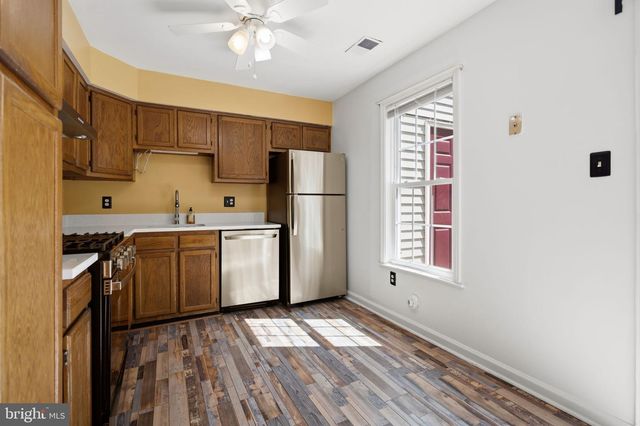 14325 N PARK CT, Woodbridge, VA 22193