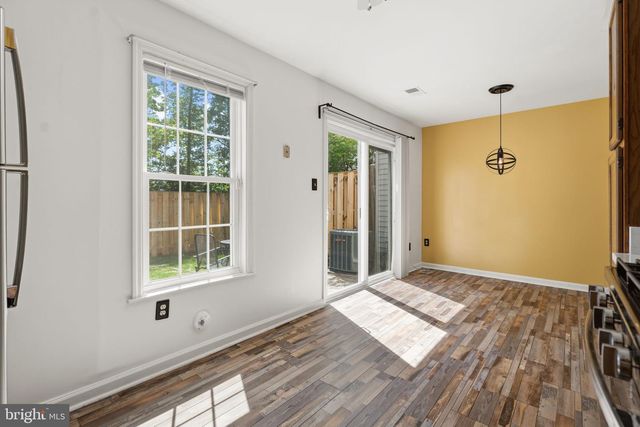 14325 N PARK CT, Woodbridge, VA 22193