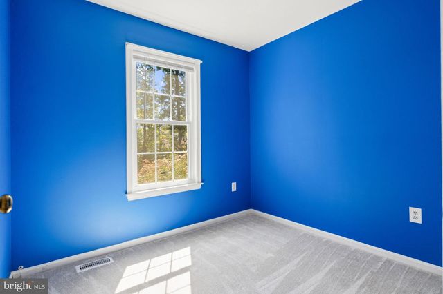 14325 N PARK CT, Woodbridge, VA 22193