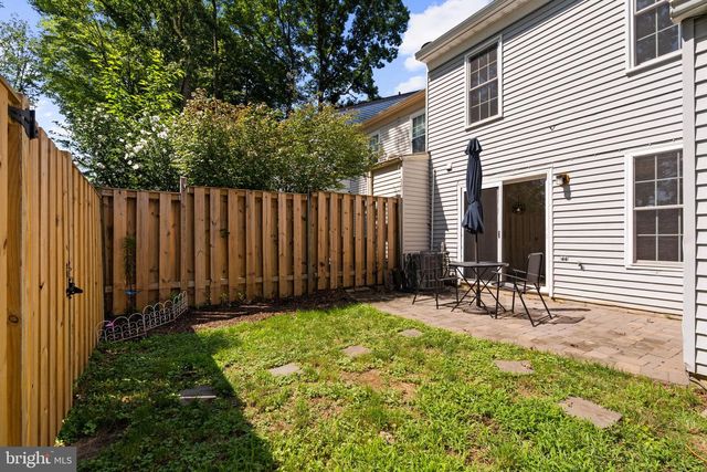 14325 N PARK CT, Woodbridge, VA 22193