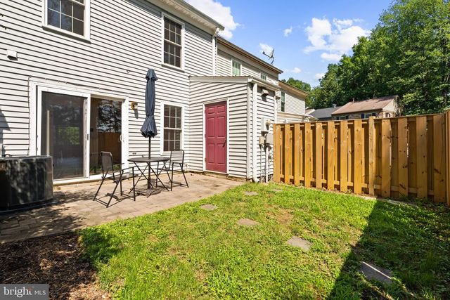 14325 N PARK CT, Woodbridge, VA 22193