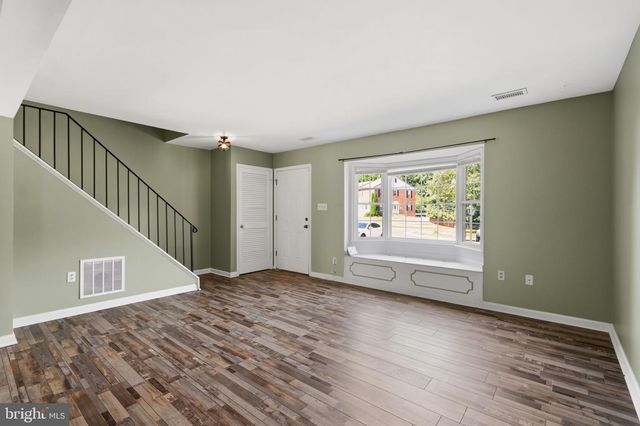 14325 N PARK CT, Woodbridge, VA 22193