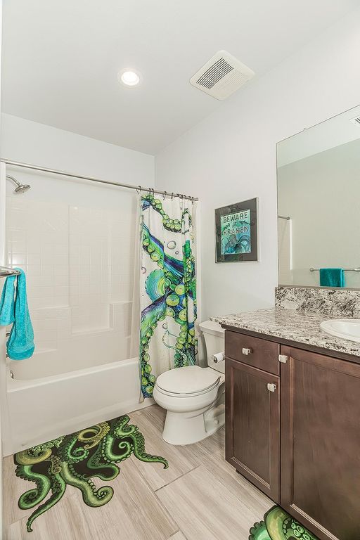 Image 28 of property listing at 877 Treasure Hills Drive, Madera, CA 93636