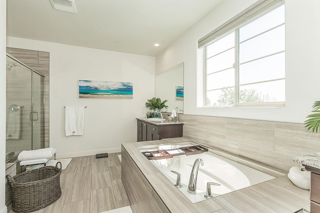 Image 34 of property listing at 877 Treasure Hills Drive, Madera, CA 93636