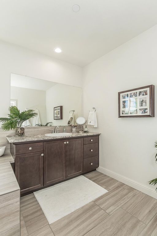 Image 37 of property listing at 877 Treasure Hills Drive, Madera, CA 93636