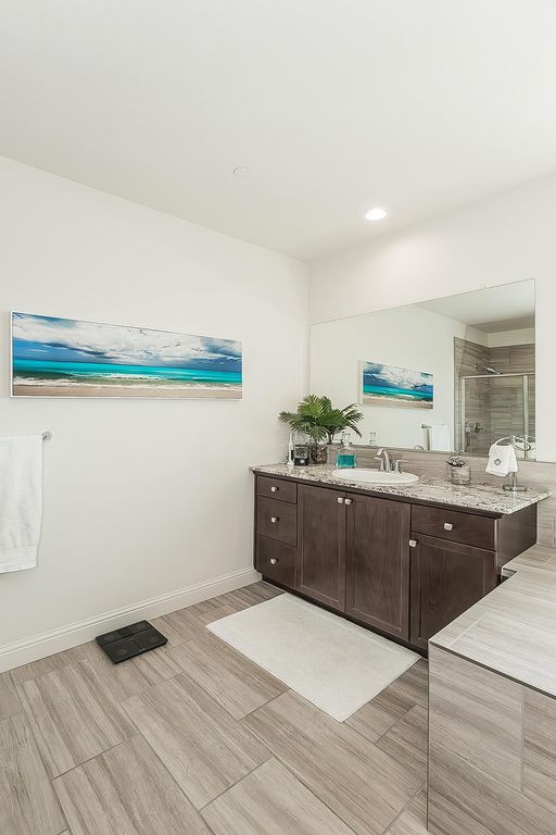 Image 38 of property listing at 877 Treasure Hills Drive, Madera, CA 93636