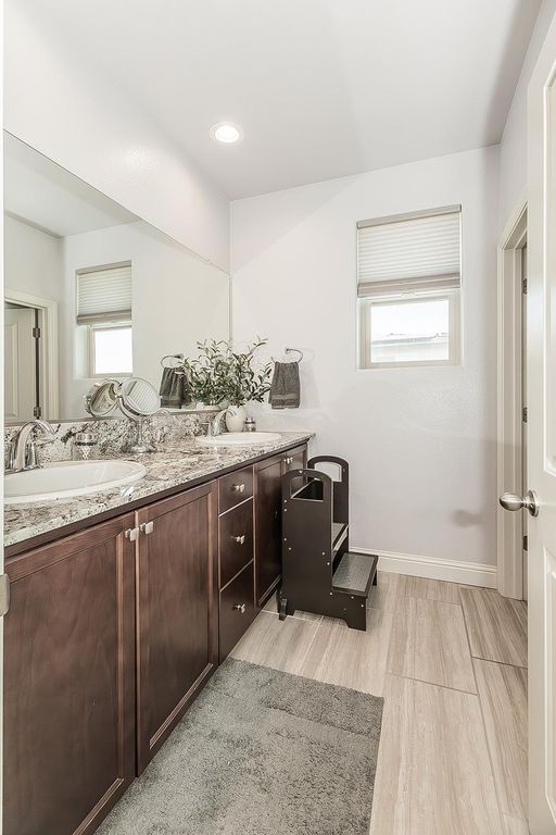 Image 45 of property listing at 877 Treasure Hills Drive, Madera, CA 93636