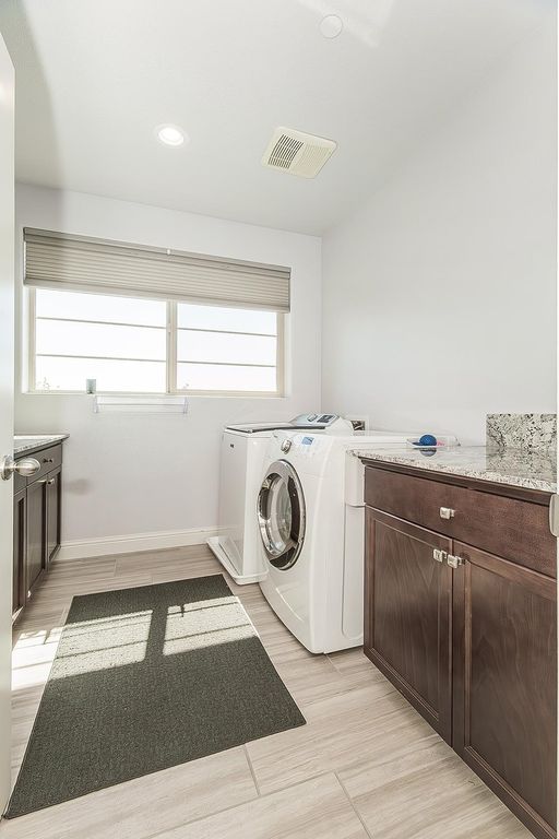 Image 52 of property listing at 877 Treasure Hills Drive, Madera, CA 93636