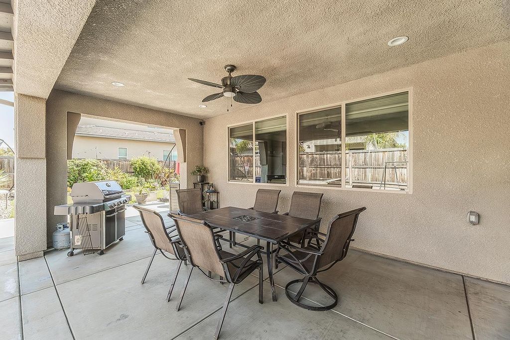 Image 55 of property listing at 877 Treasure Hills Drive, Madera, CA 93636