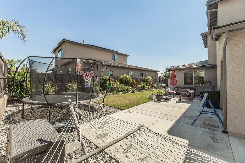Image 60 of property listing at 877 Treasure Hills Drive, Madera, CA 93636