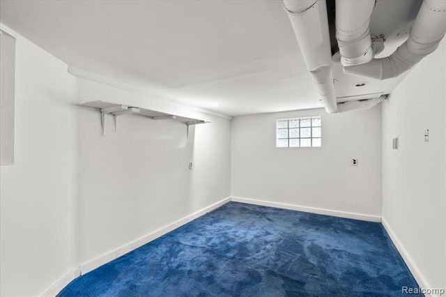 1533 College Avenue, Lincoln Park, MI 48146