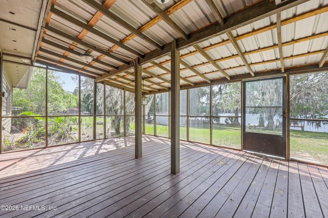 125 TWIN LAKE GROVE Drive, Interlachen, FL 32148