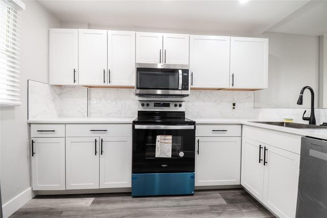 119 Royal Park Drive 4H, Oakland Park, FL 33309