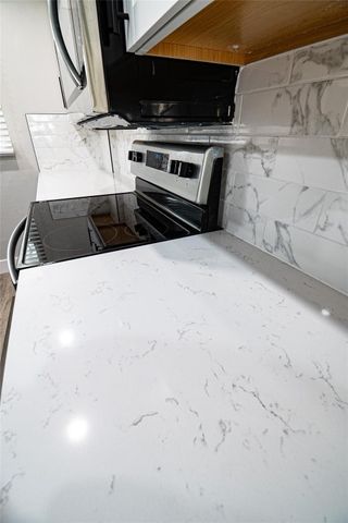 119 Royal Park Drive 4H, Oakland Park, FL 33309