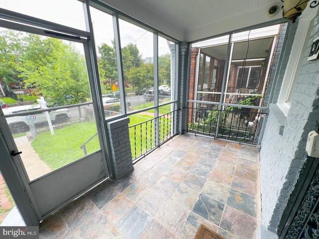 130 36TH ST NE, Washington, DC 20019