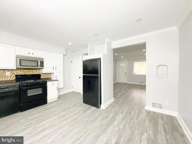 130 36TH ST NE, Washington, DC 20019