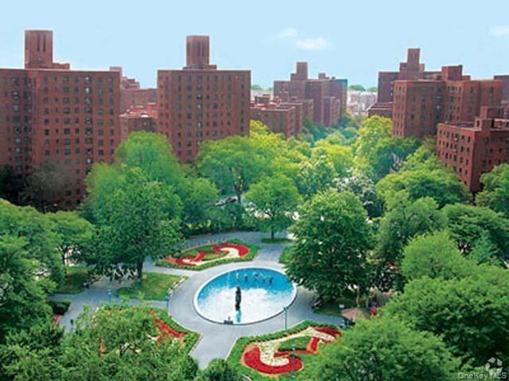 1945 McGraw Avenue 7C, Bronx, NY 10462