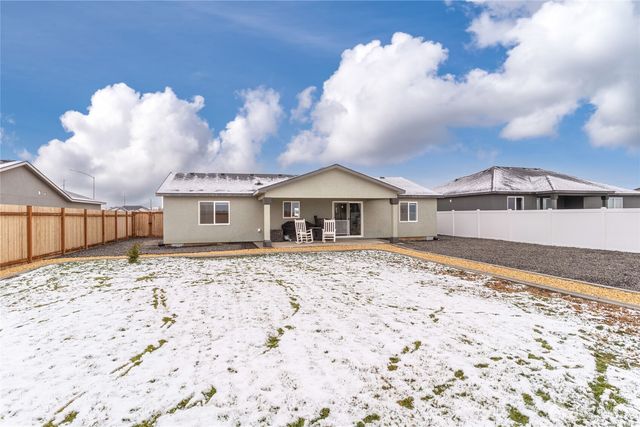 928 Q Street SW, Quincy, WA 98848