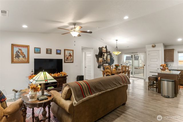 928 Q Street SW, Quincy, WA 98848