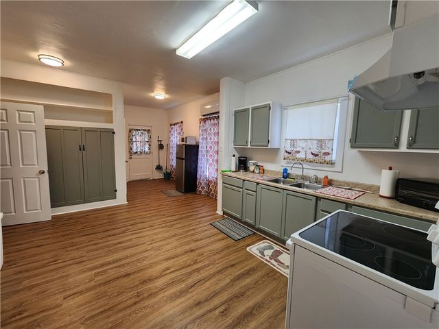 1613 6th St, Corpus Christi, TX 78404