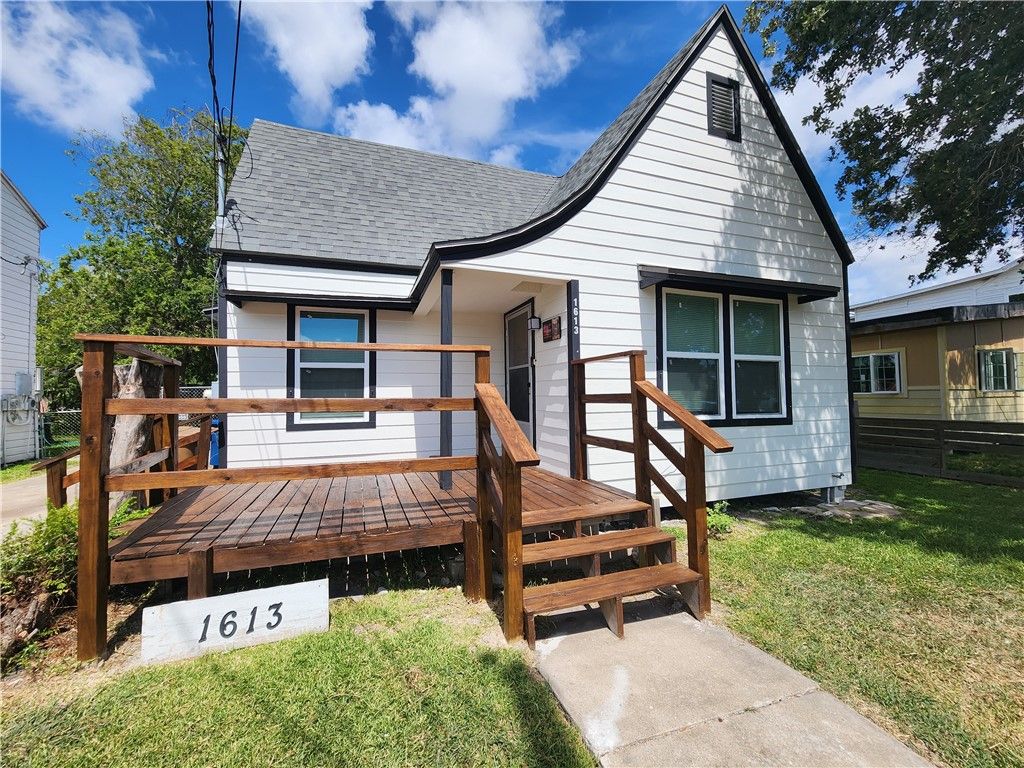 1613 6th St, Corpus Christi, TX 78404