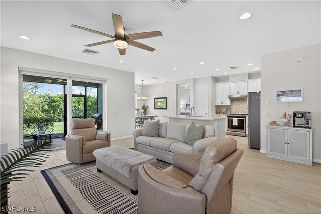 14520 Topsail DR, Naples, FL 34114