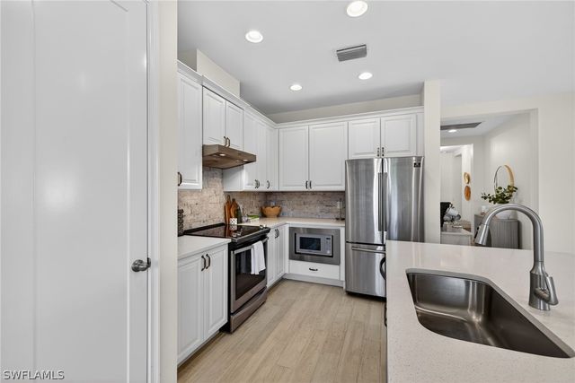 14520 Topsail DR, Naples, FL 34114