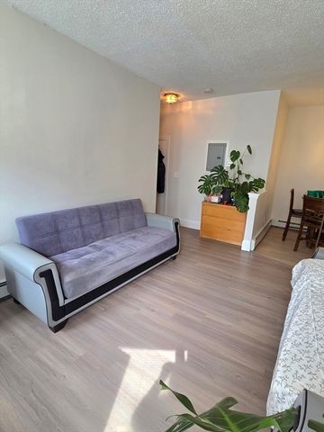 793 Main Street 8, Malden, MA 02148